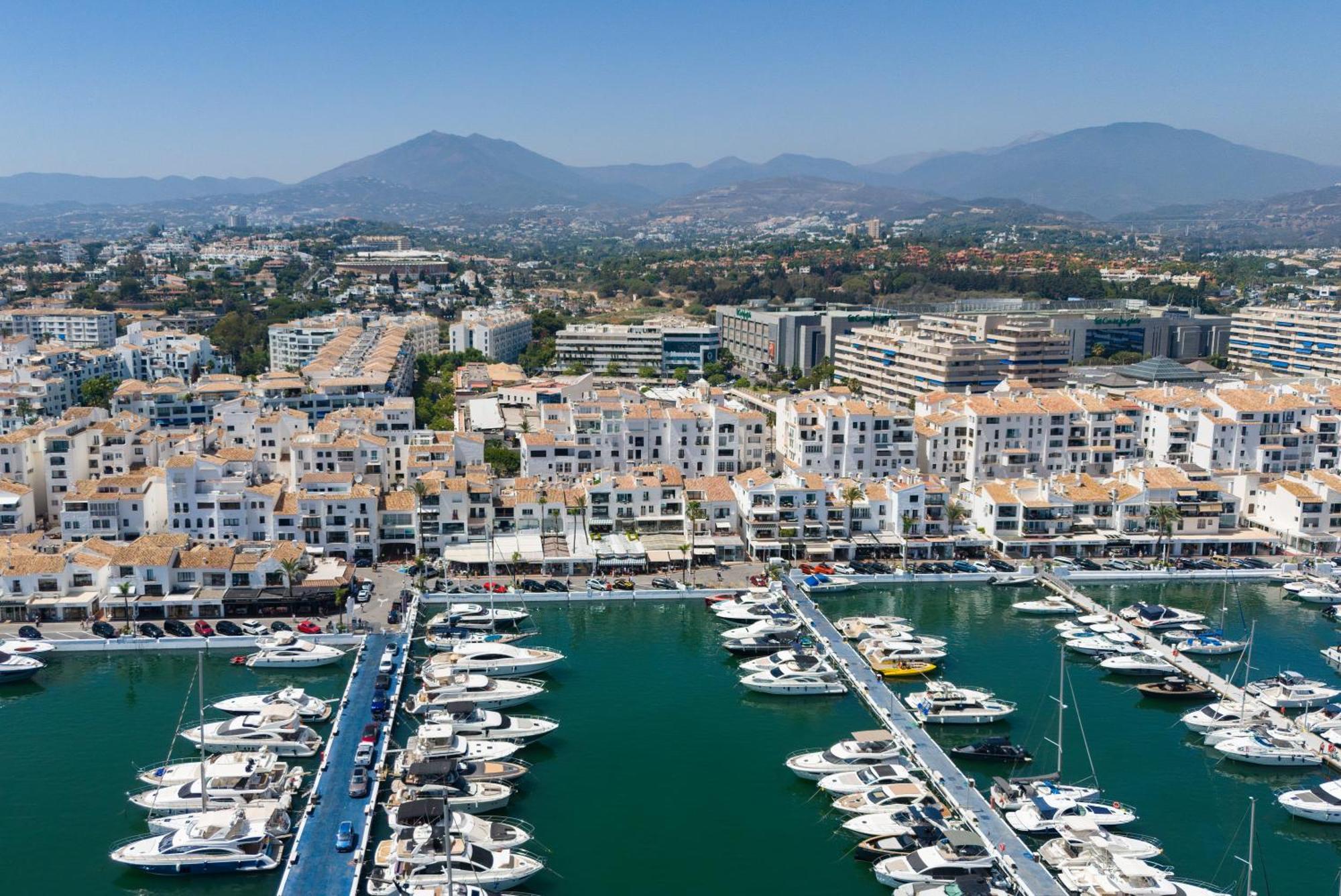 Ferienwohnung 243-Fully Renovated-Puerto Banus Marbella Front Line Penthouse Exterior foto