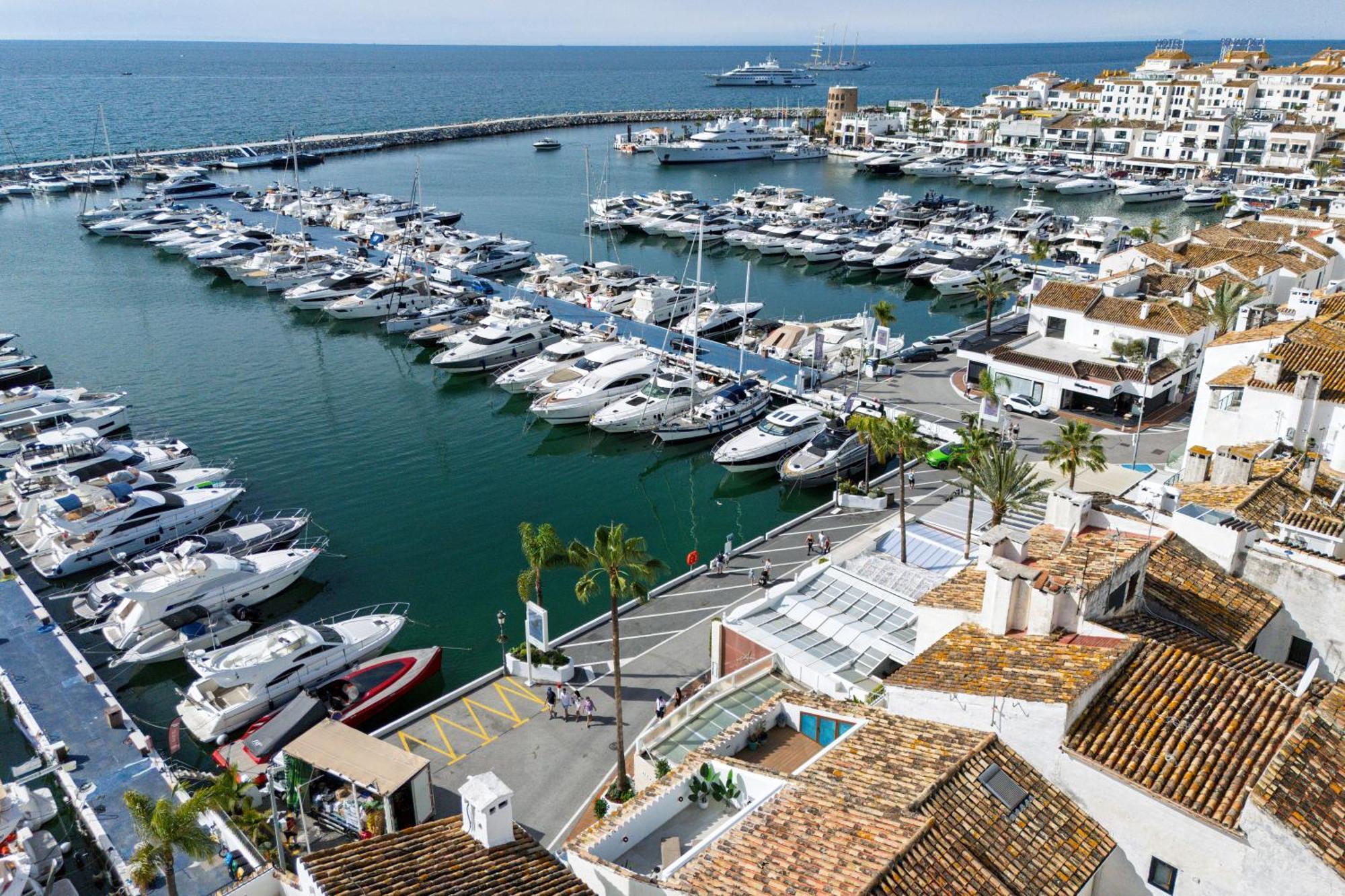 Ferienwohnung 243-Fully Renovated-Puerto Banus Marbella Front Line Penthouse Exterior foto