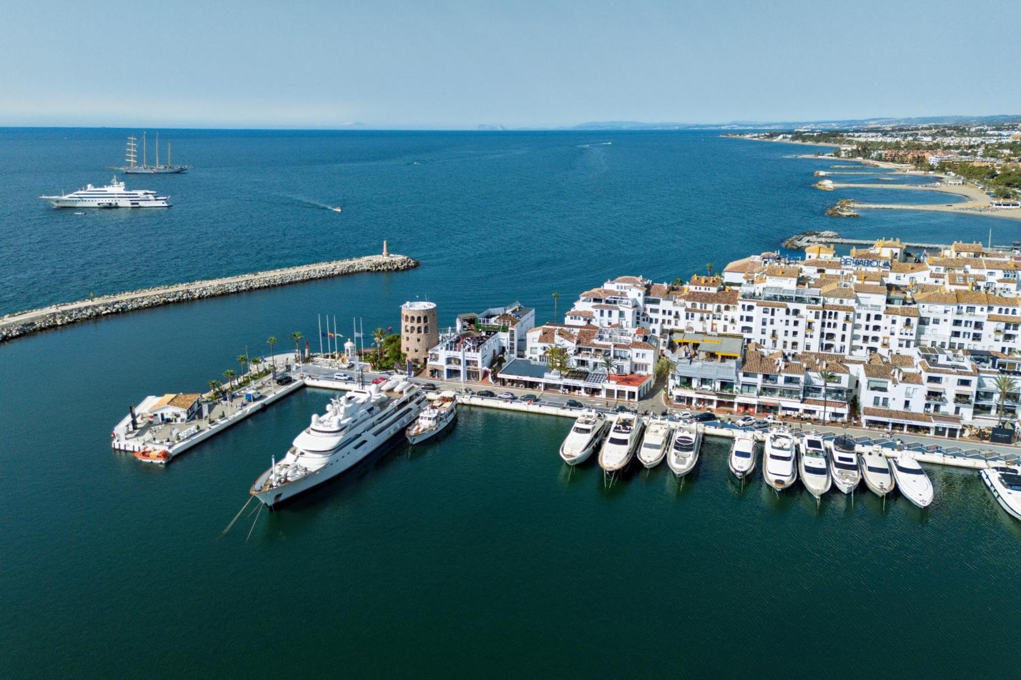 Ferienwohnung 243-Fully Renovated-Puerto Banus Marbella Front Line Penthouse Exterior foto