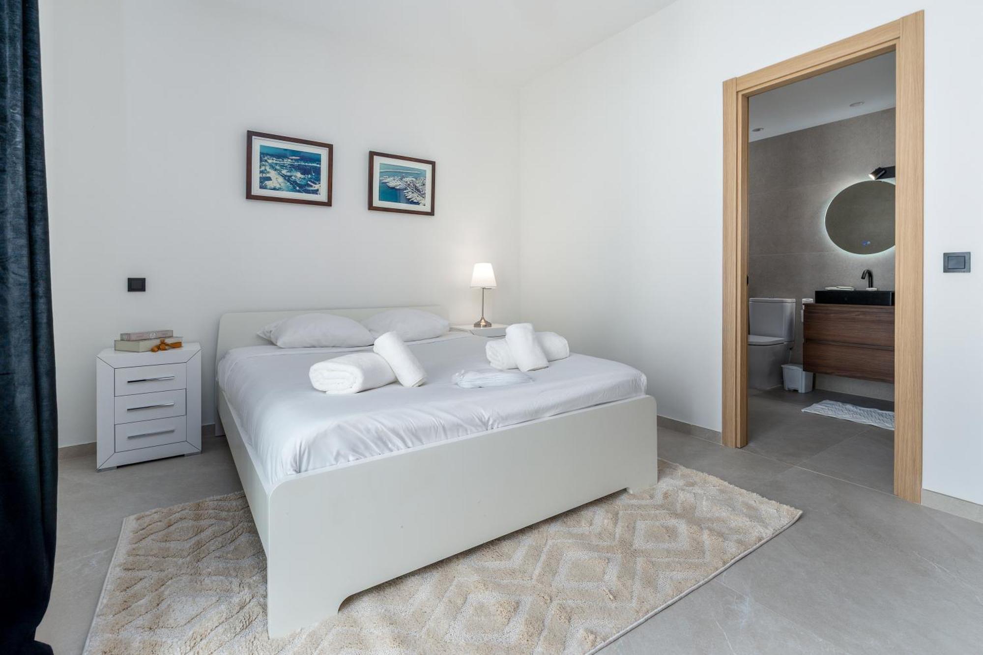 Ferienwohnung 243-Fully Renovated-Puerto Banus Marbella Front Line Penthouse Exterior foto