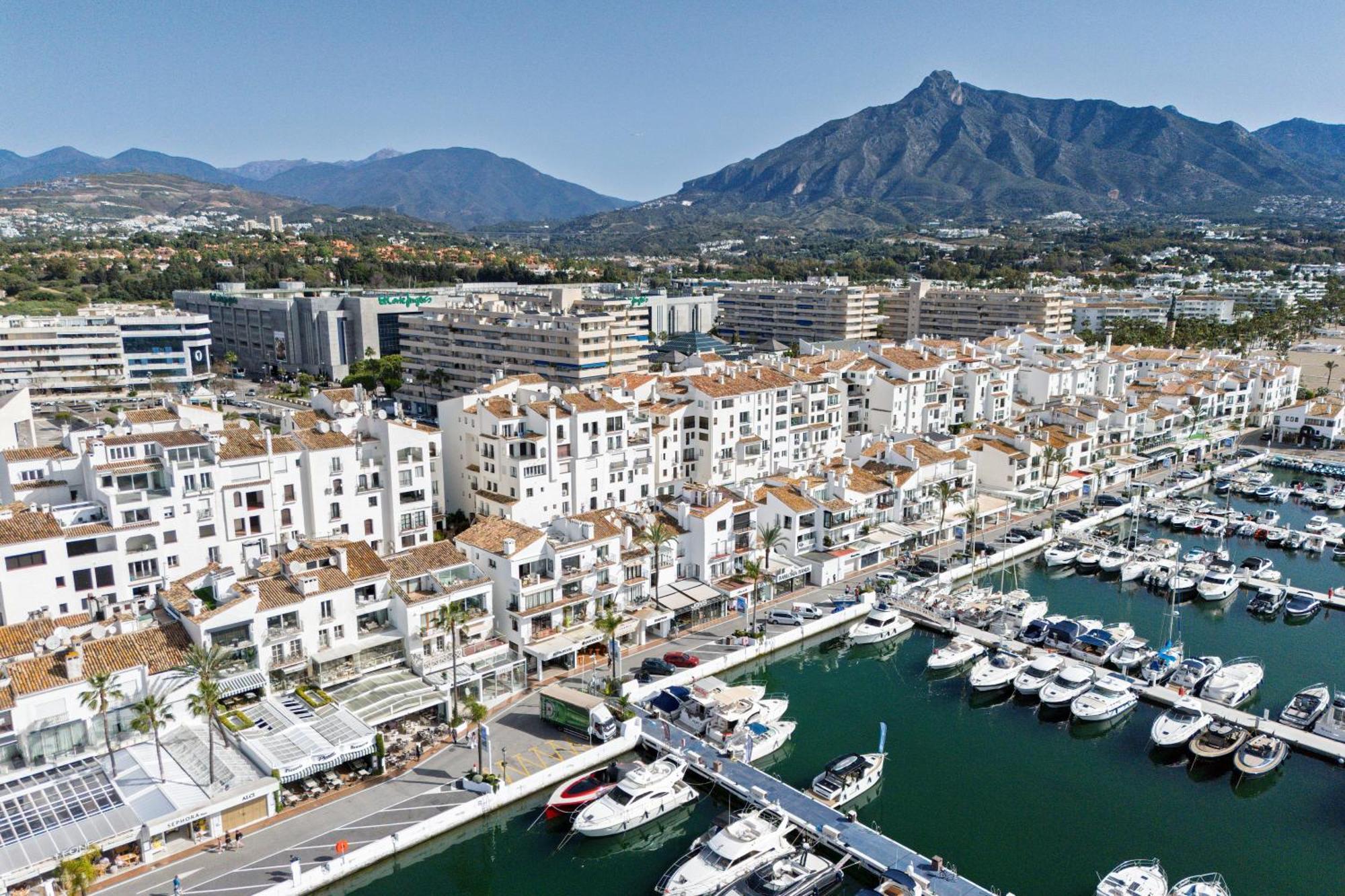 Ferienwohnung 243-Fully Renovated-Puerto Banus Marbella Front Line Penthouse Exterior foto