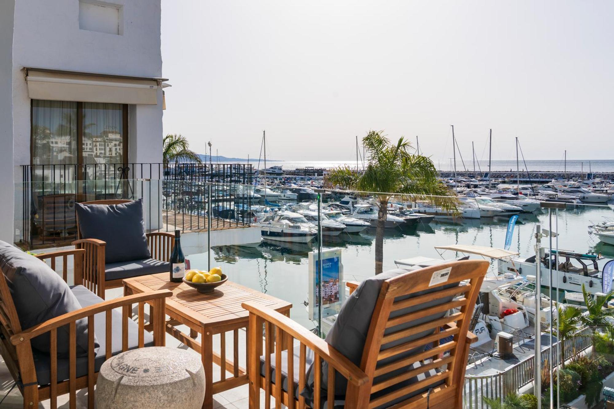 Ferienwohnung 243-Fully Renovated-Puerto Banus Marbella Front Line Penthouse Exterior foto